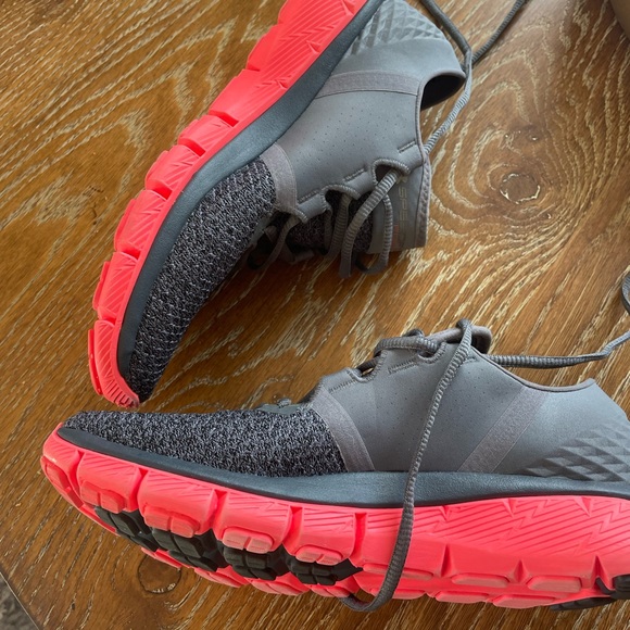 Under Armour Speedforce Fortis E Women’s Size 8 Shoes - Picture 8 of 8